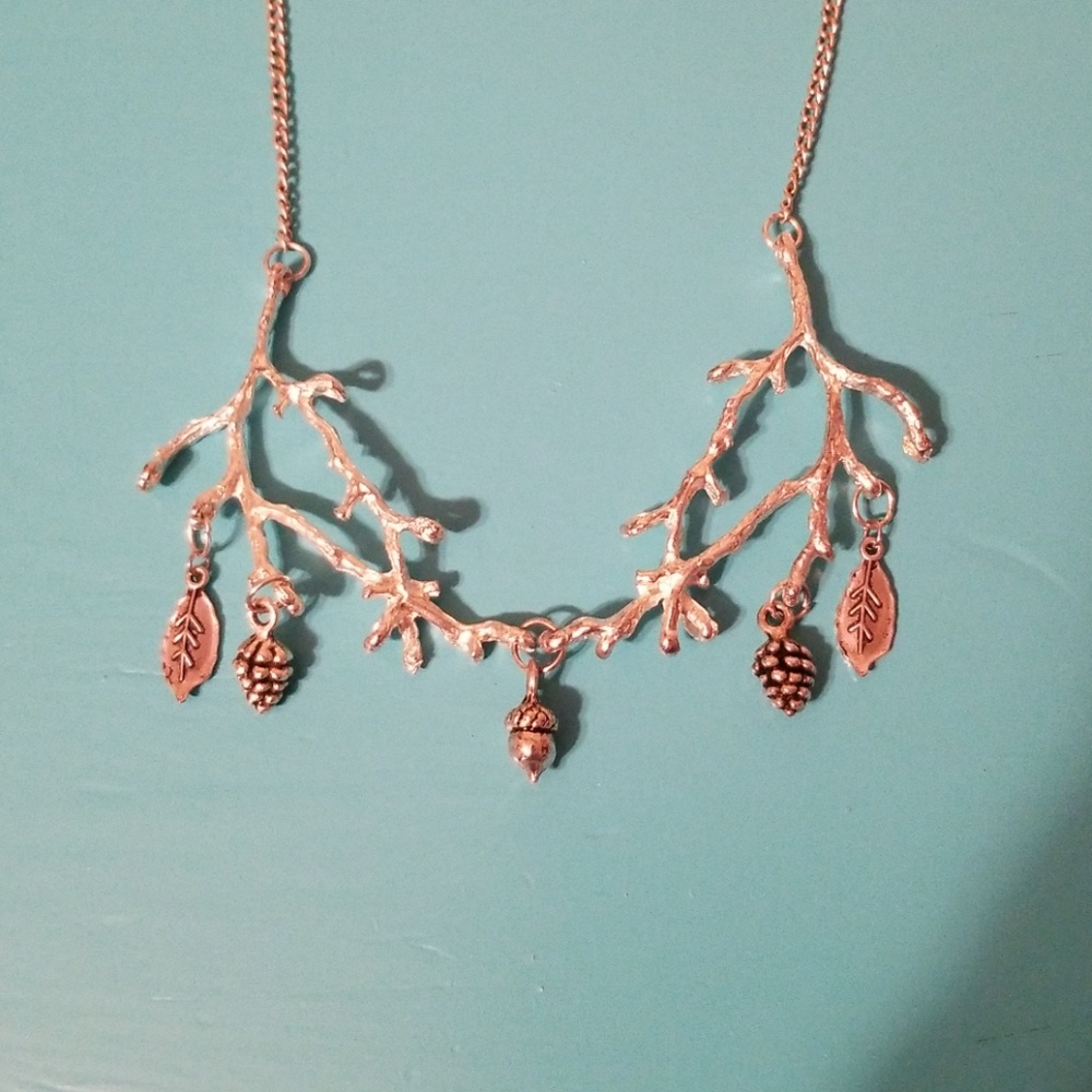 Silver Colored woodland necklace